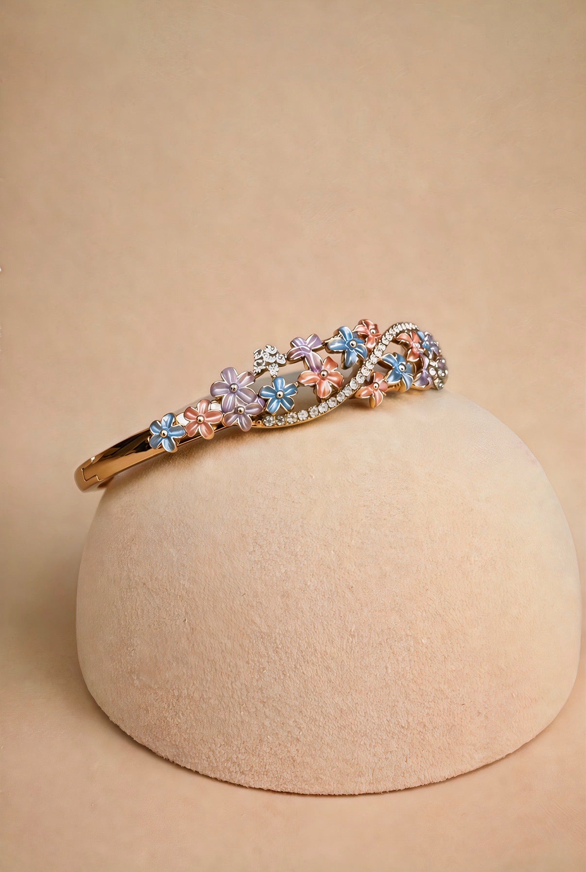 Petal Wave Bangle