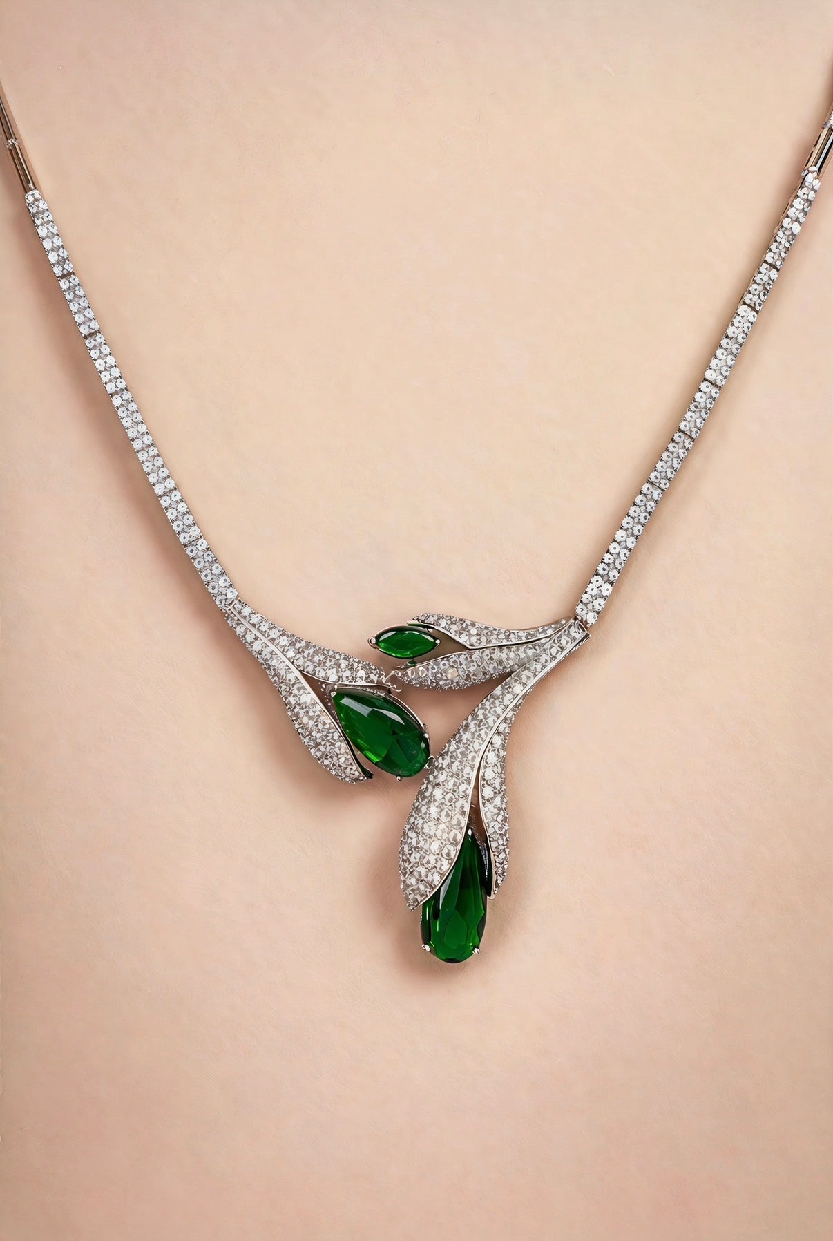 Frosted Vine Necklace