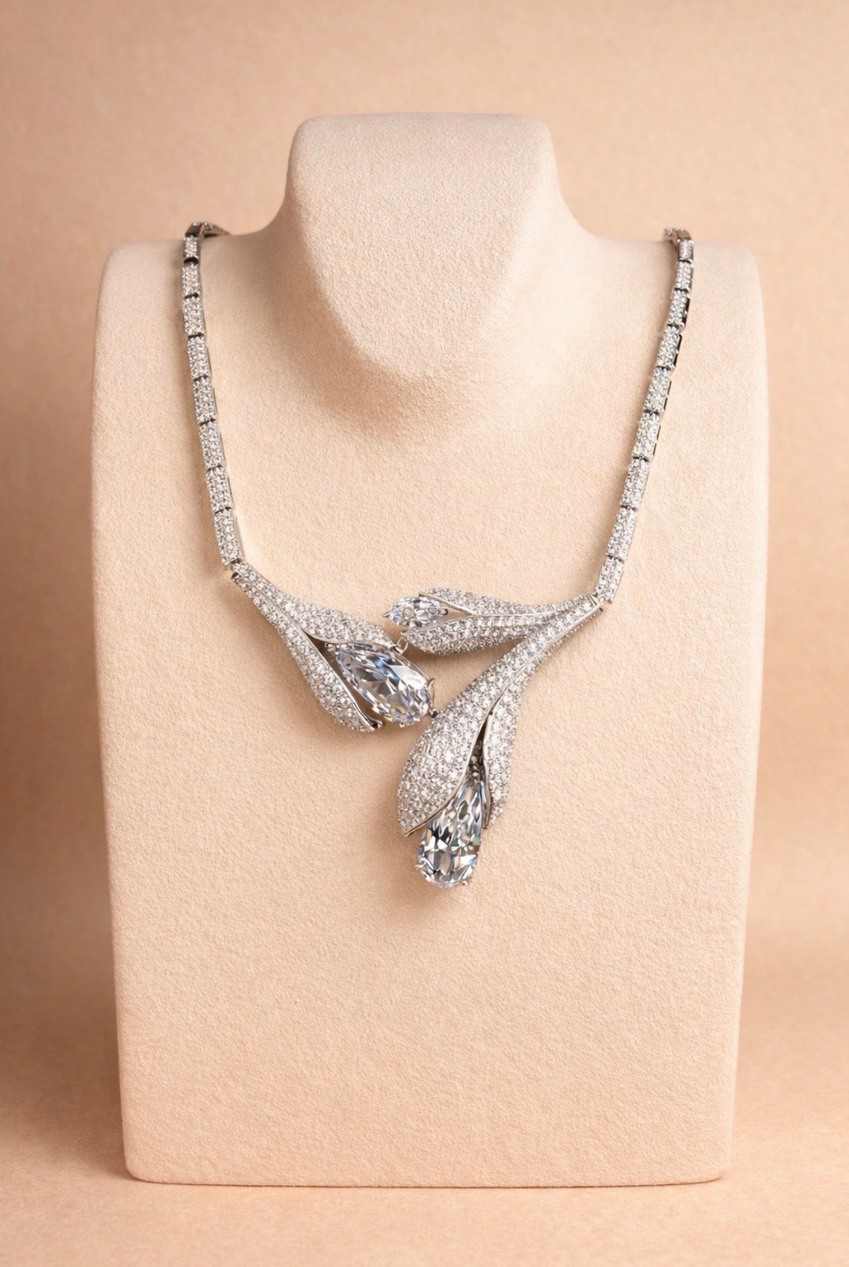 Frosted Vine Necklace